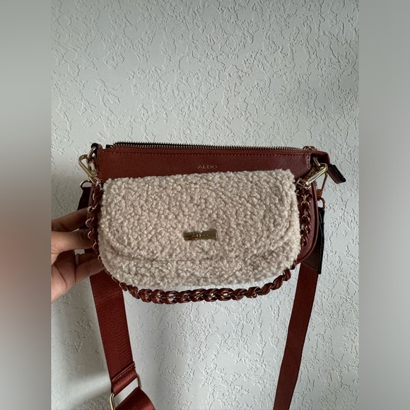 Two in one crossbody bag - Picture 7 of 7